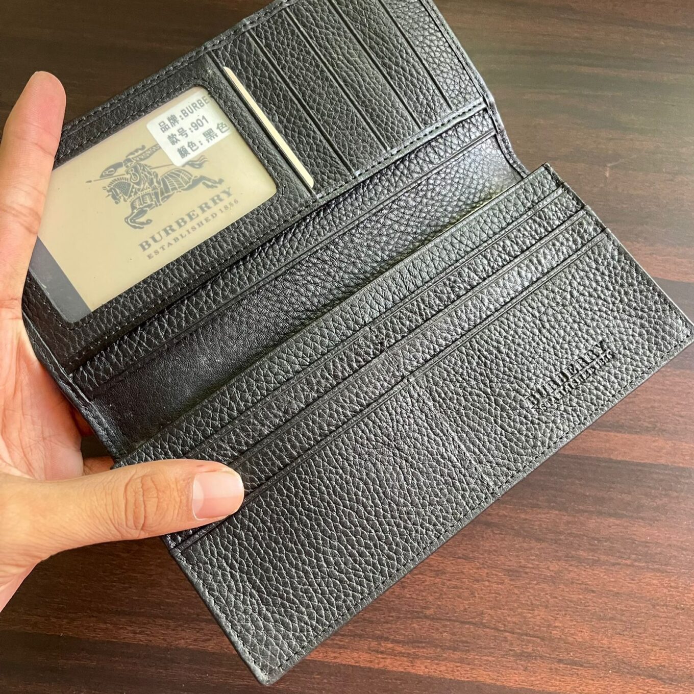 WhatsApp-Image-2021-10-08-at-17.55.33-db7f8247 Burberry Embossed Leather Unisex Long Wallet