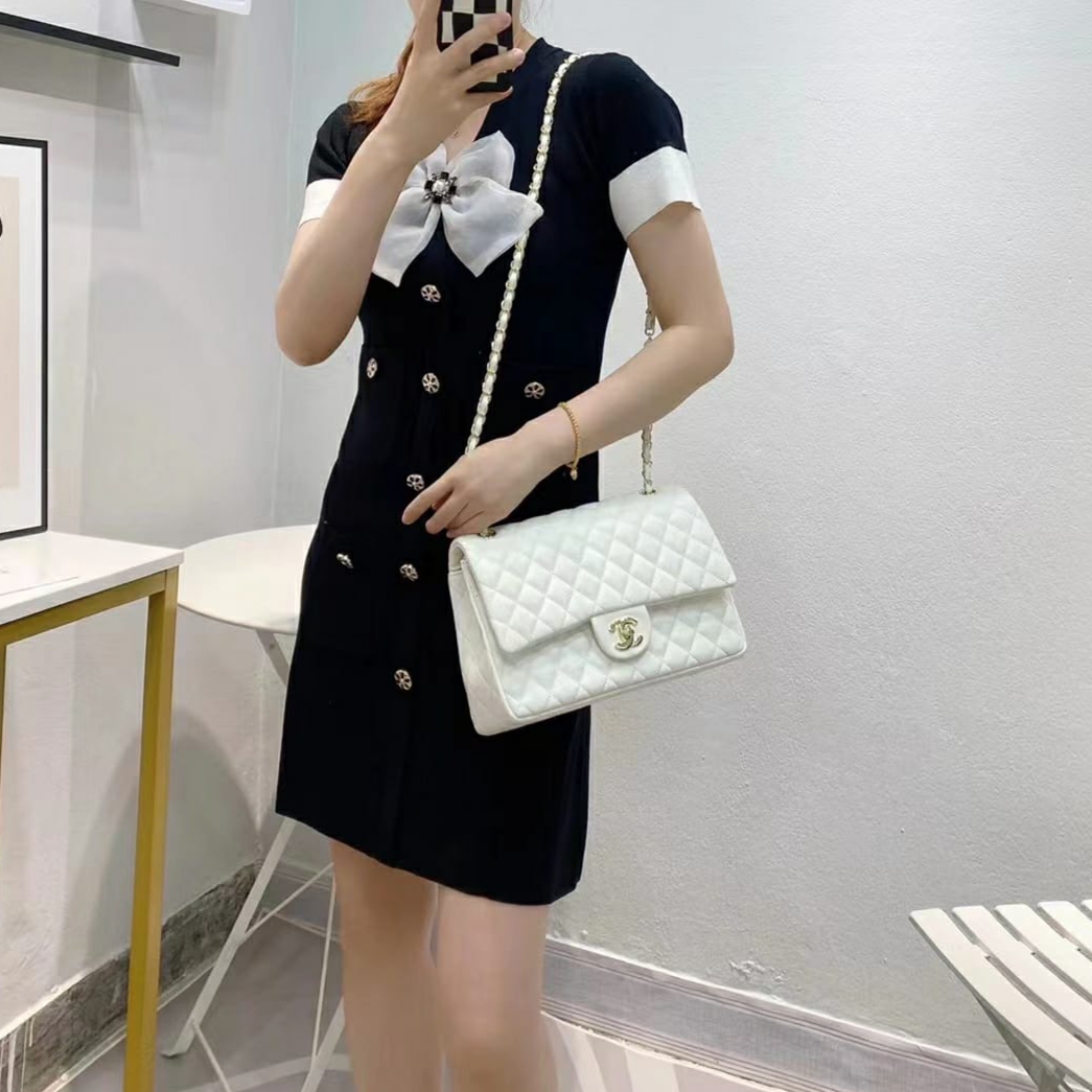 WhatsApp Image 2022-12-27 at 2.26.20 AM Chanel Jumbo White Colour Sling Bag (With Box)