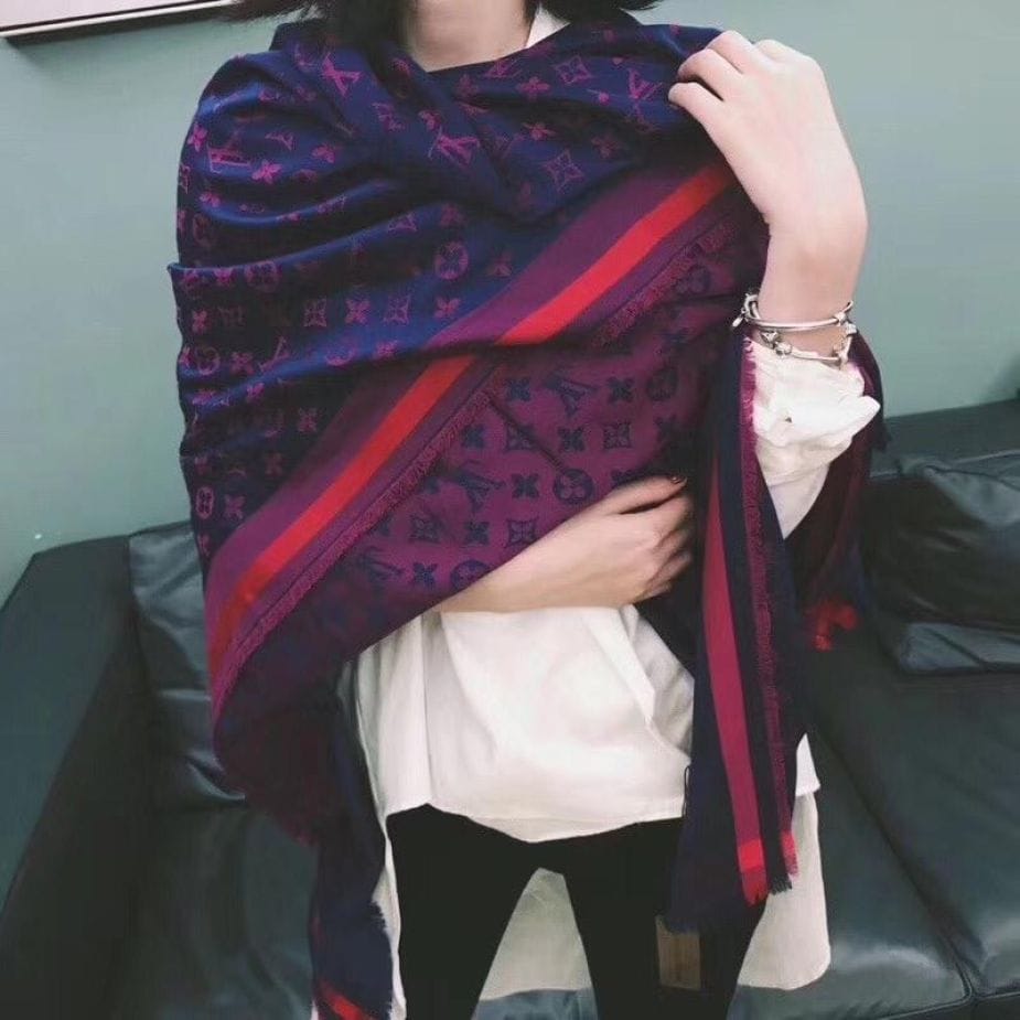 WhatsApp-Image-2020-10-26-at-21.52.59-1-71939e38 Louis Vuitton Purple Semi Woolen Stole