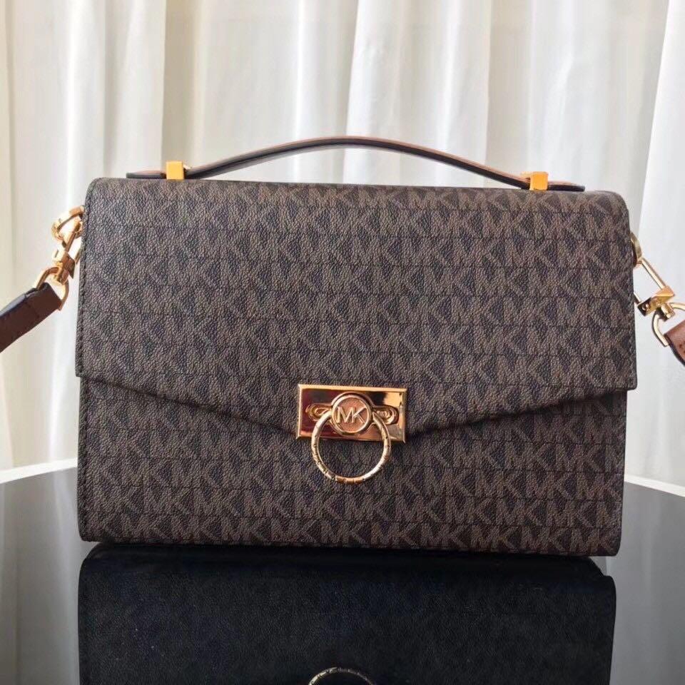 Michael Kors Hendrix Signature Messenger Shoulder Bag
