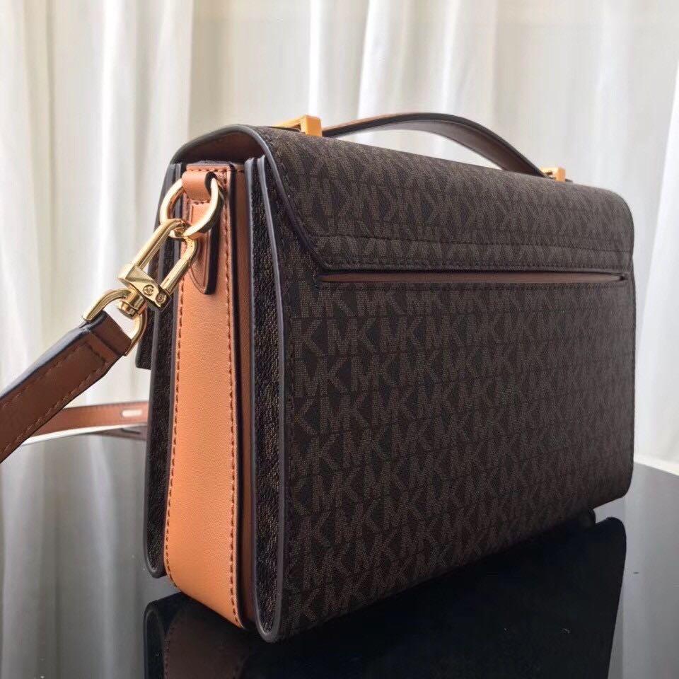 Michael Kors Hendrix Signature Messenger Shoulder Bag