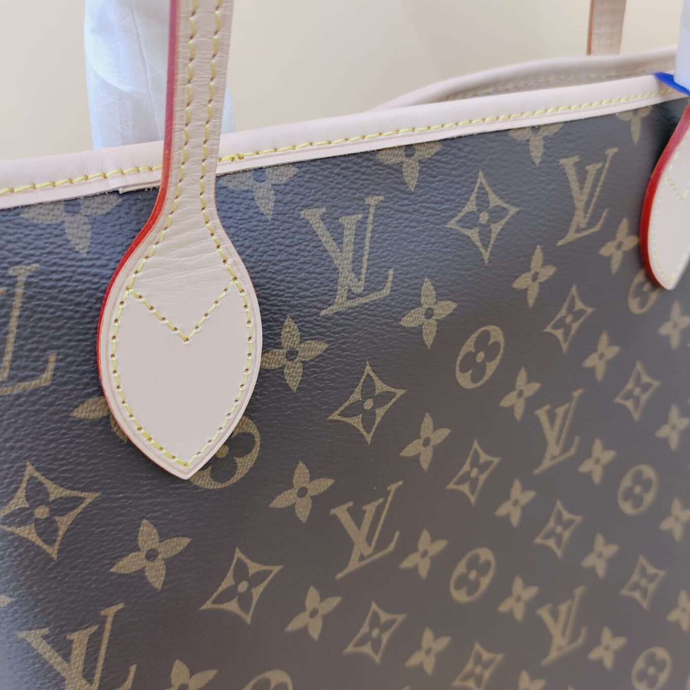 WhatsApp Image 2023-10-19 at 15.32.55_3d1e1793 Louis Vuitton Neverfull Beige Interior Premium Tote Bag (With Double Box)