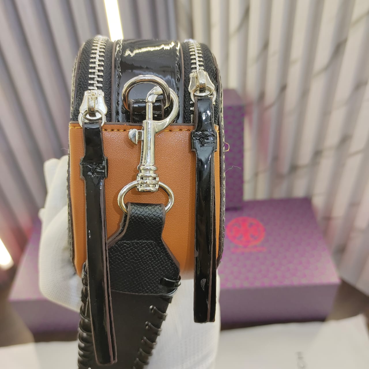 WhatsApp Image 2023-10-31 at 17.27.16_73ff8a99 Tory Burch Mini Jute Blend Camera Bag (With Double box packaging)