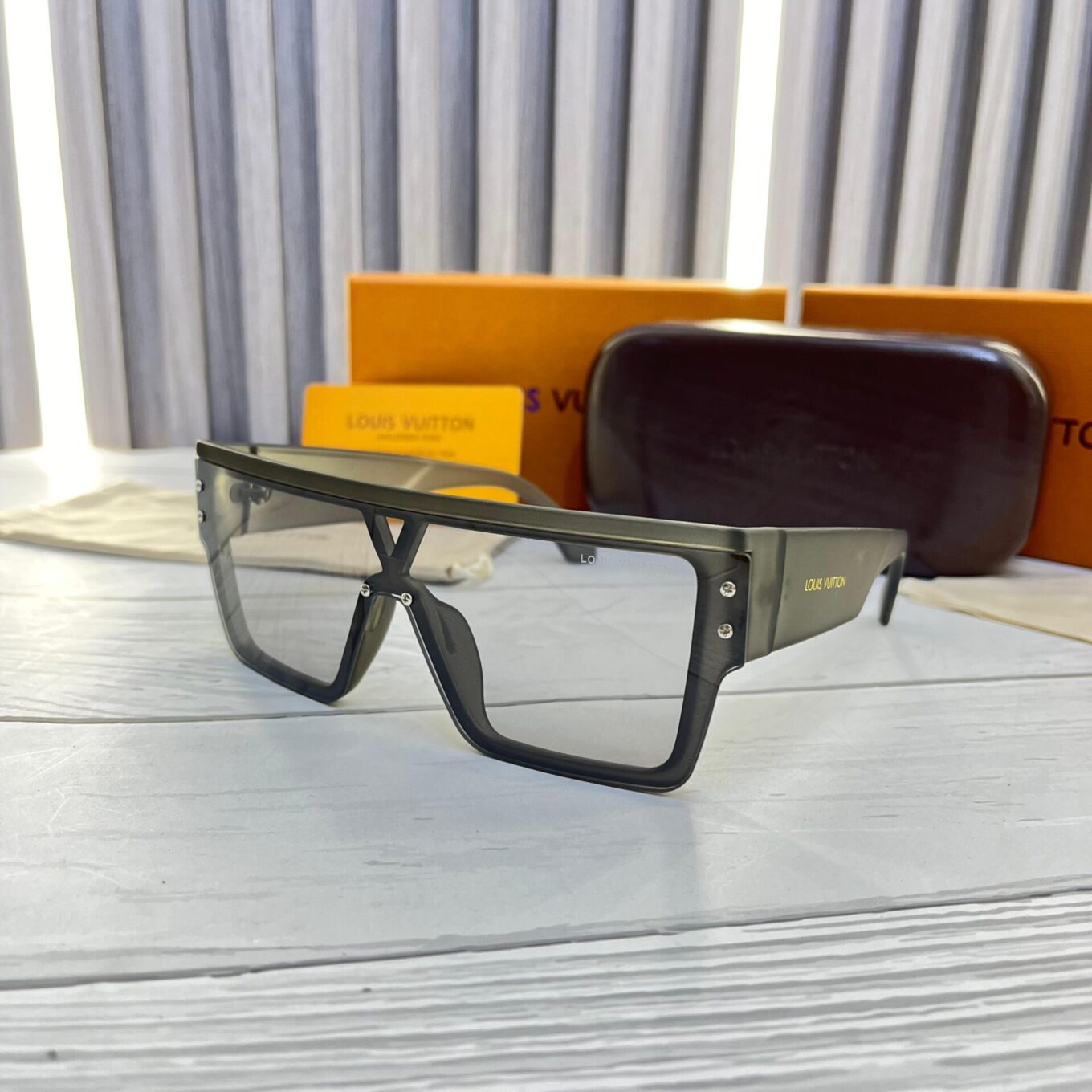 WhatsApp Image 2023-11-28 at 18.40.08_7b53769c Louis Vuitton Evidence Sunglass For Men