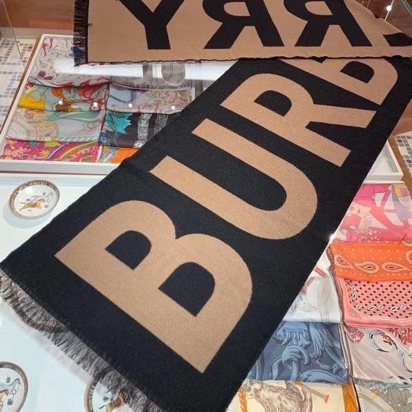 WhatsApp Image 2023-12-29 at 01.34.05_42c91953 Burberry Warm Unisex Muffler Size Long