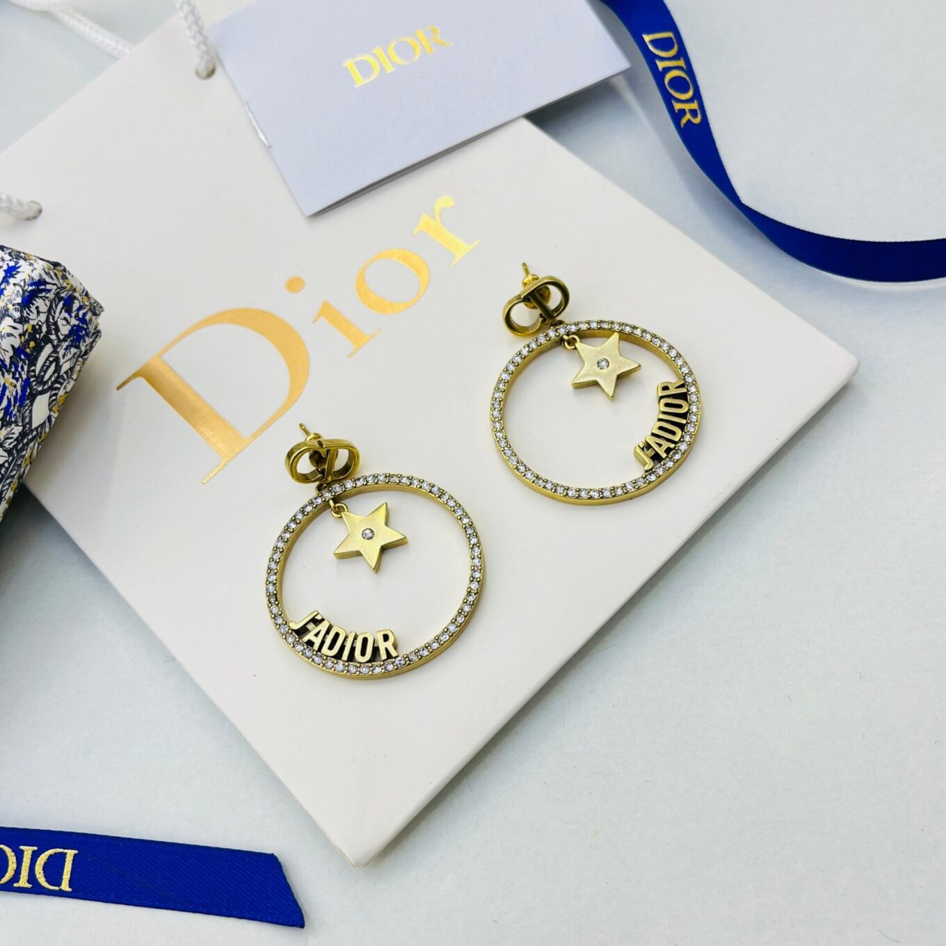 Jadior Studded Round Earring