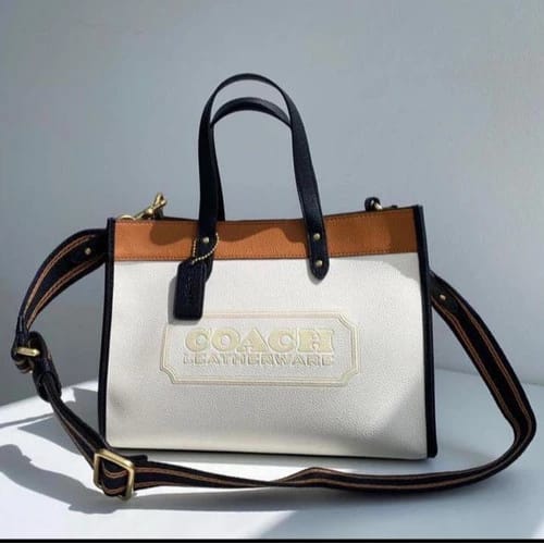 Coach Field 30 medium Hand Bag (With Box)