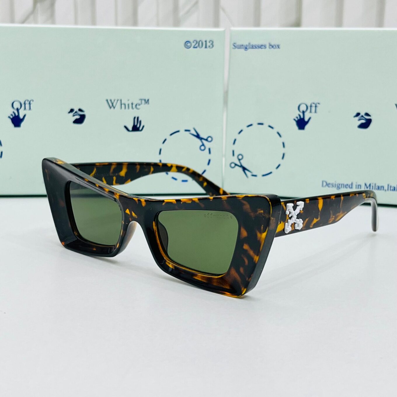 Offwhite Brown Women Sunglass