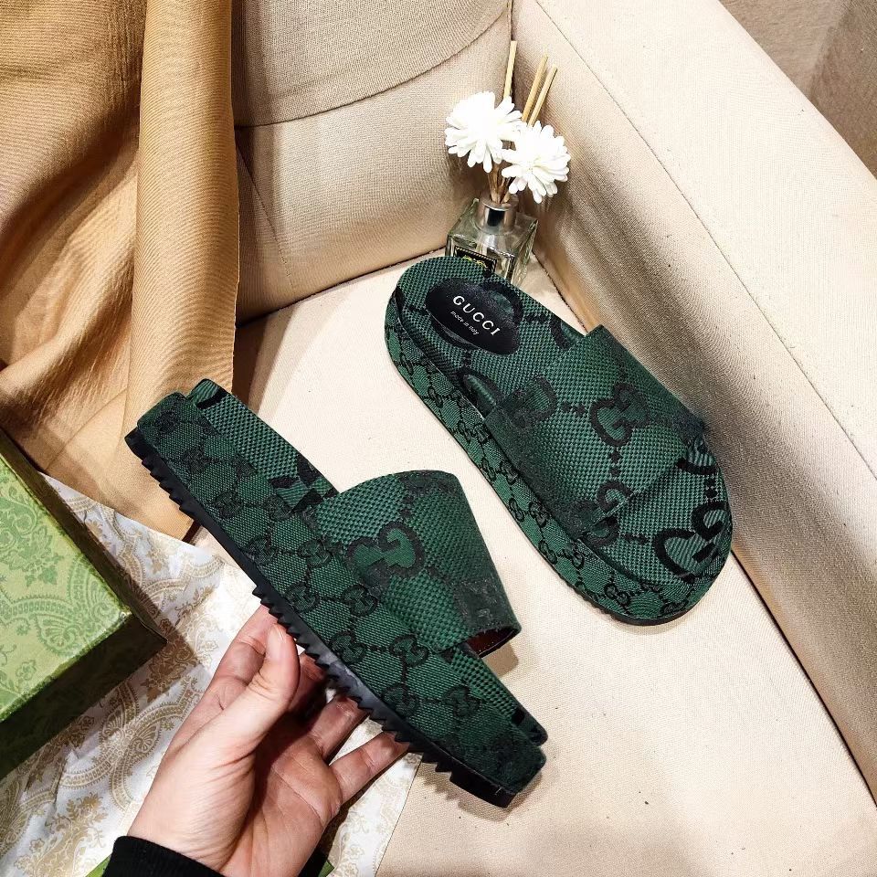 Gucci GG Canvas Green Slide Sandle
