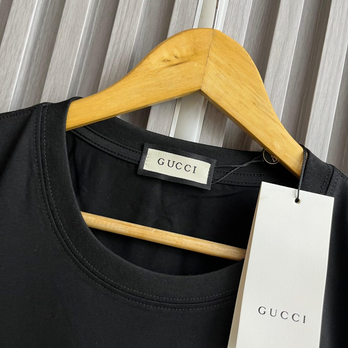 WhatsApp Image 2025-06-16 at 11.01.09 AM (1) Gucci Logo Black Tshirt For Women