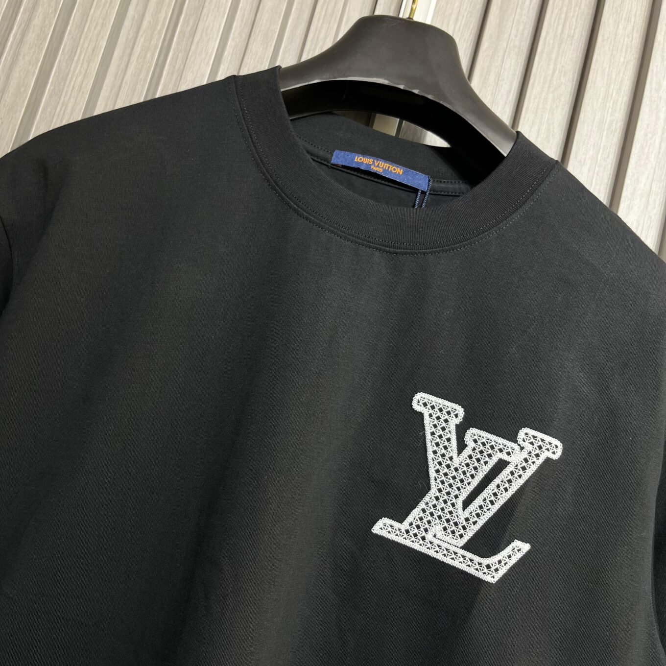 Louis Vuitton Classic Logo Black T-Shirt For Men