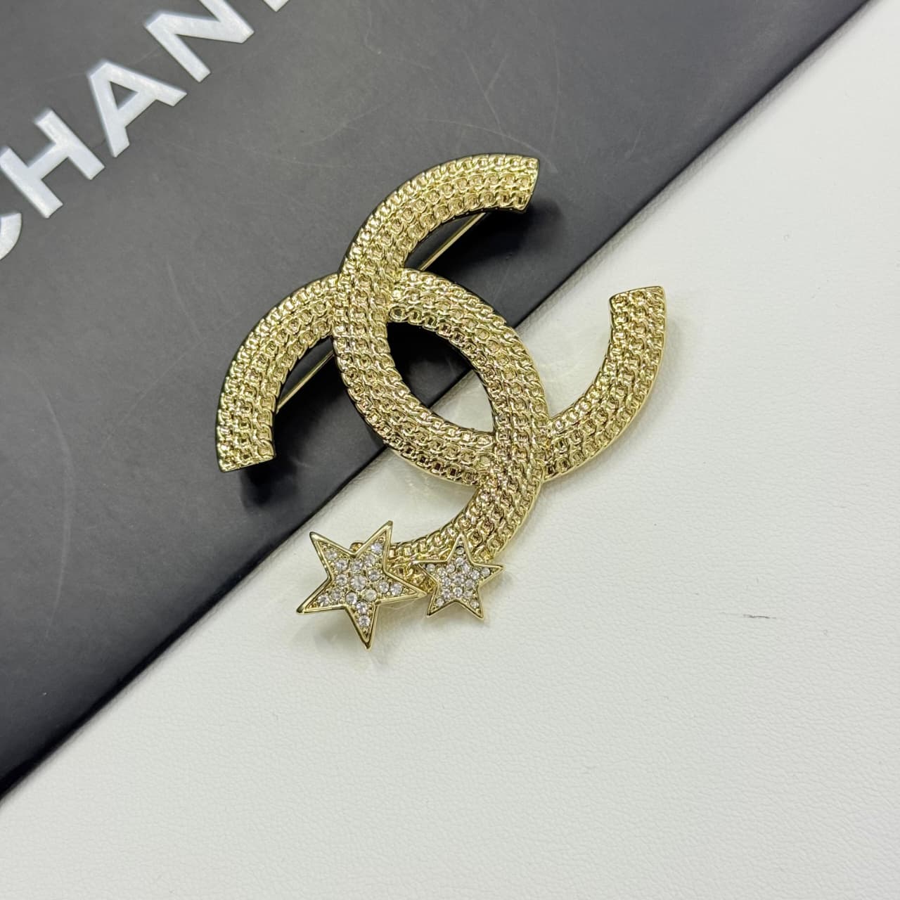 Chanel CC Logo With Star Accents Brooch