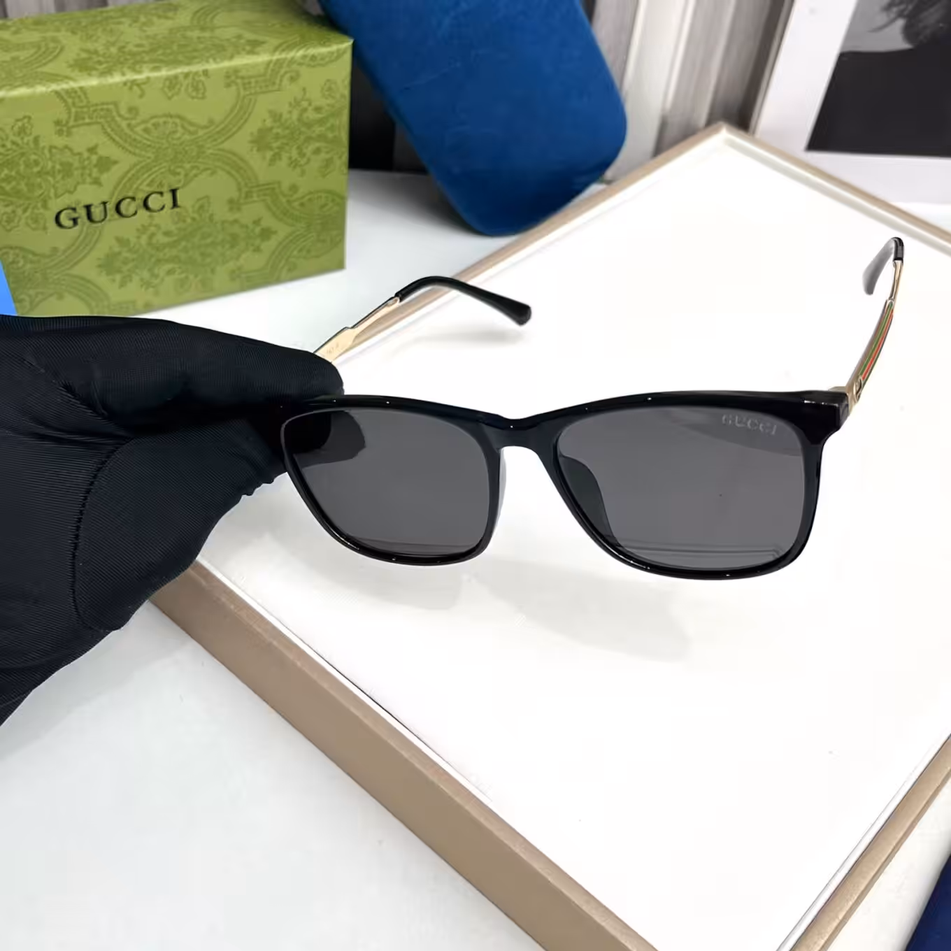 Gucci Wayfarer Black Glossy Mens Sunglass