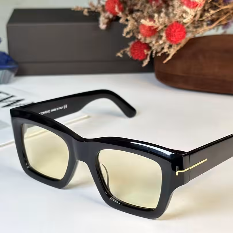 WhatsApp Image 2026-01-06 at 7.39.11 PM Tomford Black Yellow Tinted Square Premium Sunglasses