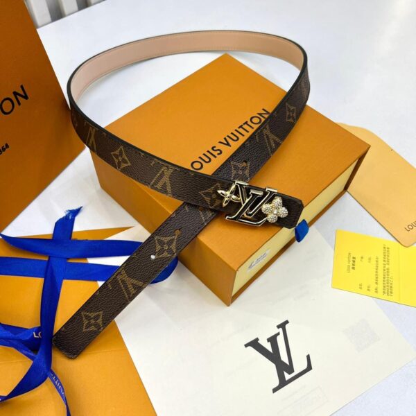 Louis Vuitton Monogram Bloom Buckle Women's Belt